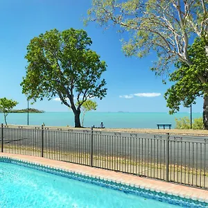 *** Aparthotel Whitsunday Waterfront Australia